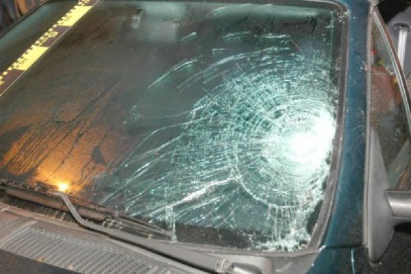 Atac în stil mafiot: telefoane de ameninţare şi maşini vandalizate